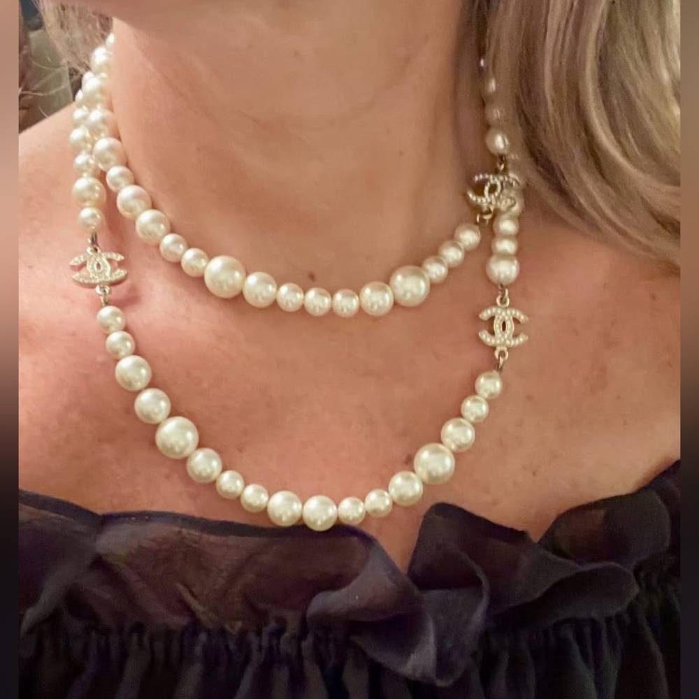 Chanel A12P Long Pearl Necklace 37” Gold Crystal CC Logo Station